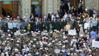 لباس نظامی روحانیون در جنگ با که؟