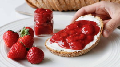 طرز تهیه مربای توت فرنگی خوشرنگ به ساده و سریع ترین روش