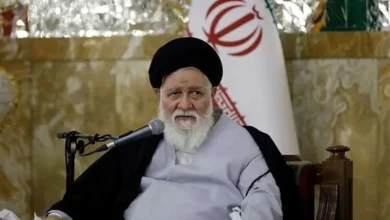 کسی که به جای «مقام معظم رهبری» می‌گوید «آقای خامنه‌ای»، اعتقاد عمیق به رهبری ندارد – تجارت نیوز